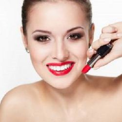 Four Ways To Make Your Teeth Look Whiter Instantly